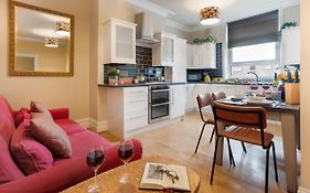 Albert Road Apartments Flat 2